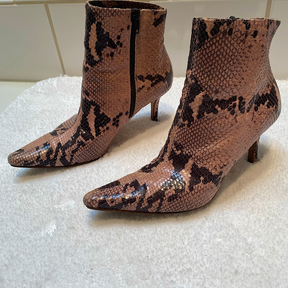 ISAAC vintage snake skin leather heeled booties